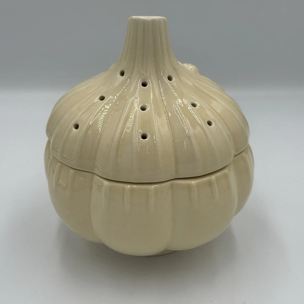 Vintage Ceramic Anthropomorphic Garlic Keeper Holder Jar‎